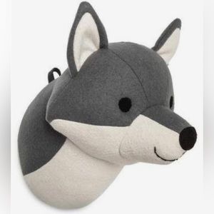 Boys Pillowfort Brand Wolf Plush Animal Wall Hang Woodland Mountain Theme